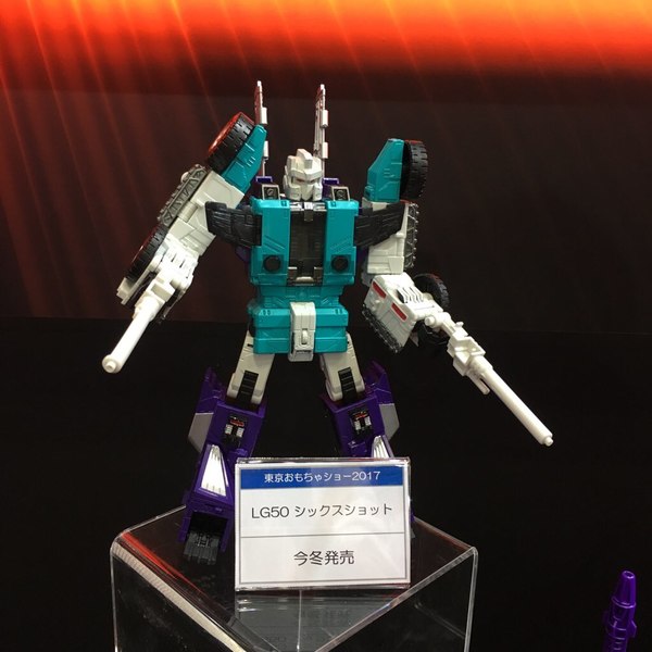 Tokyo Toy Show 2017   More Legends Series Detailed Photos Of Targetmasters Misfire & Doublecross, Broadside, And Sixshot 02 (2 of 13)